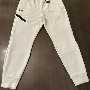 Under Armour Light mint Athletic Pants